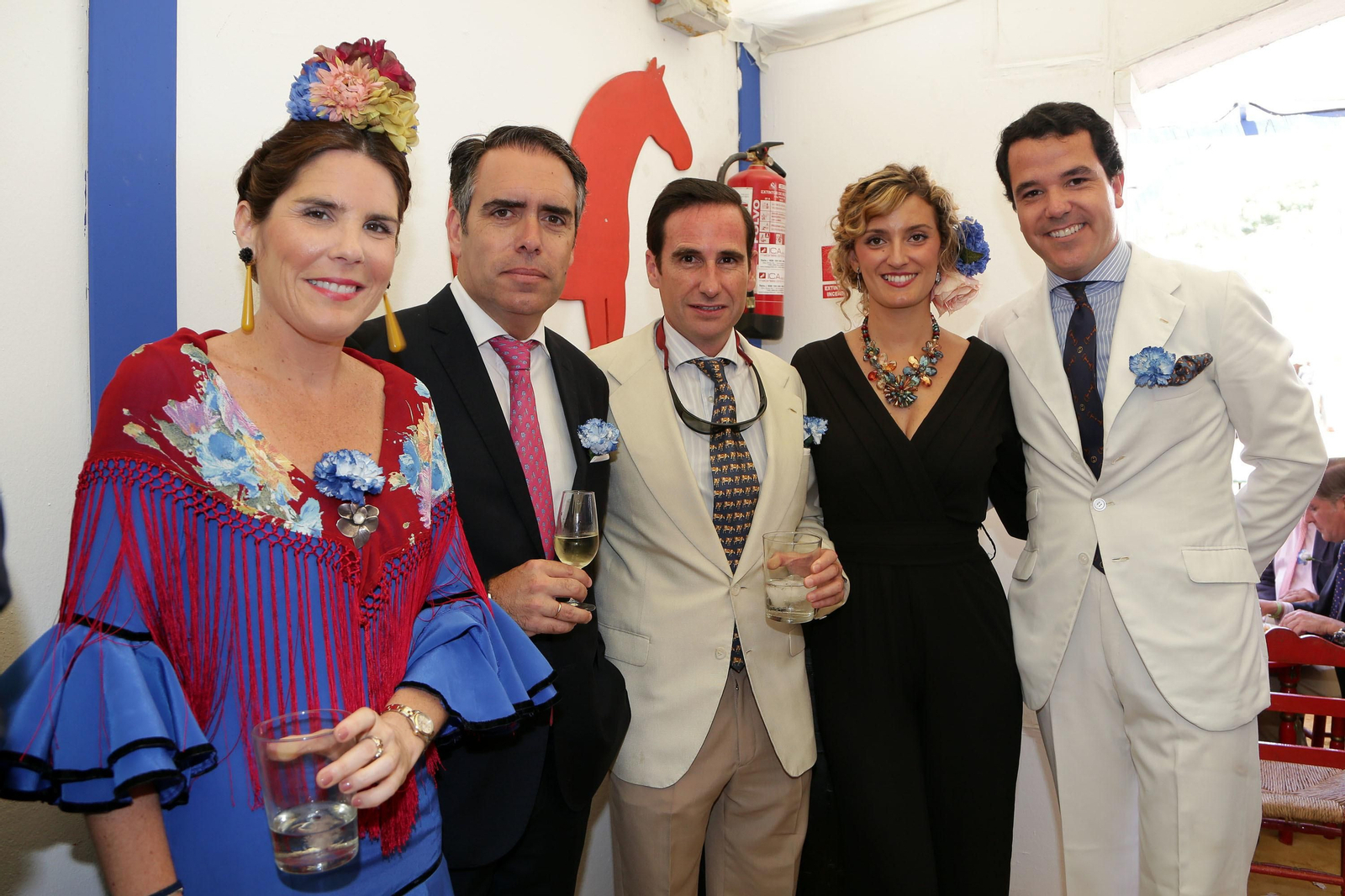 Juan Mateos Arizón, responsable de RRPP y Enoturismo de Grupo Caballero, Fernando Mateos, Carmen Martín, Teresa Macías y Rafael Navas.