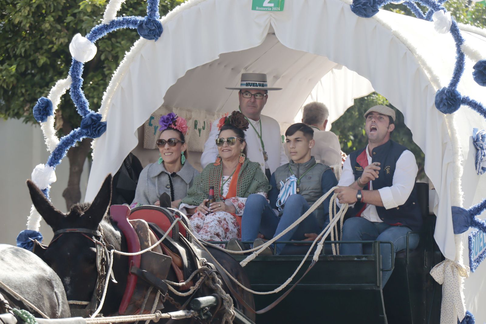 Imágenes de los carros de la Hermandad del Rocío de Huelva