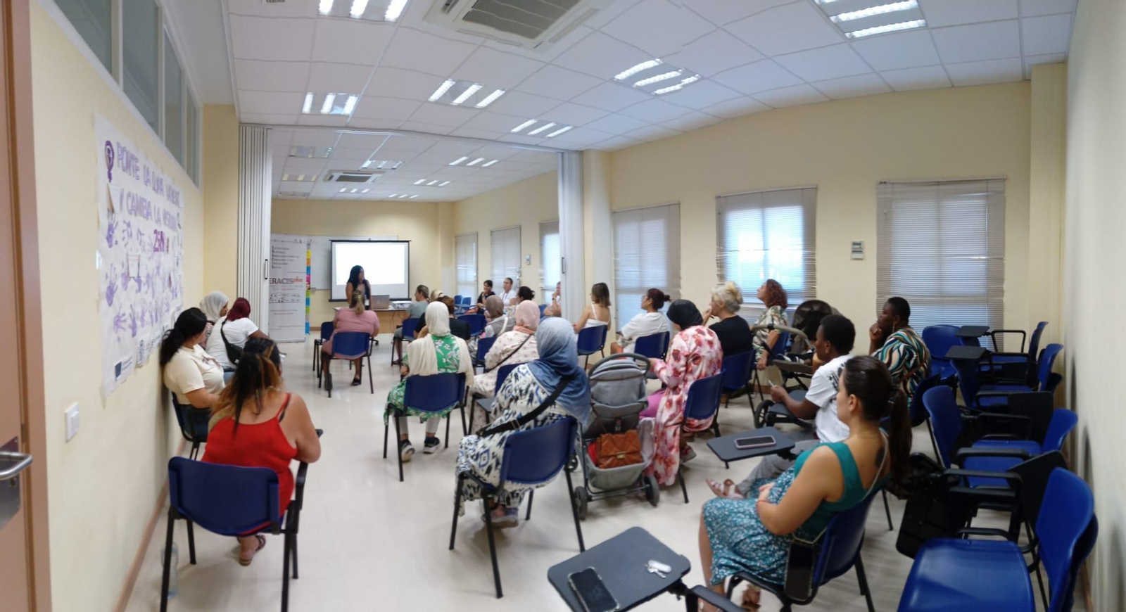 Proyecto 'Encuentros Violeta' de la estrategia ERACIS Plus de Roquetas