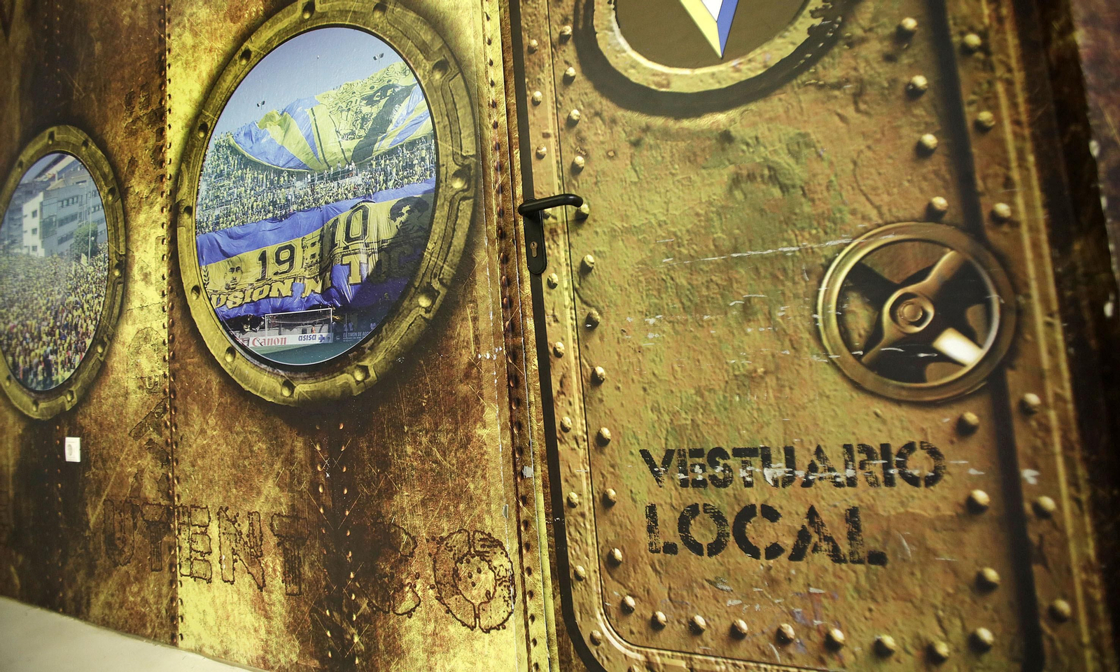 Imágenes del Estadio carranza vació. primer día sin futbol