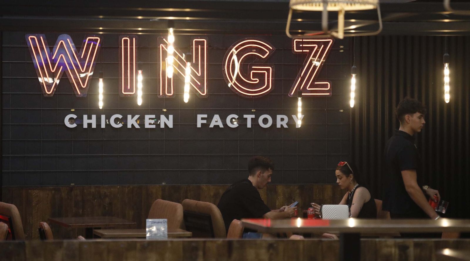 Las fotos de la inauguración del centro de ocio Ozone Bowling en Palmones