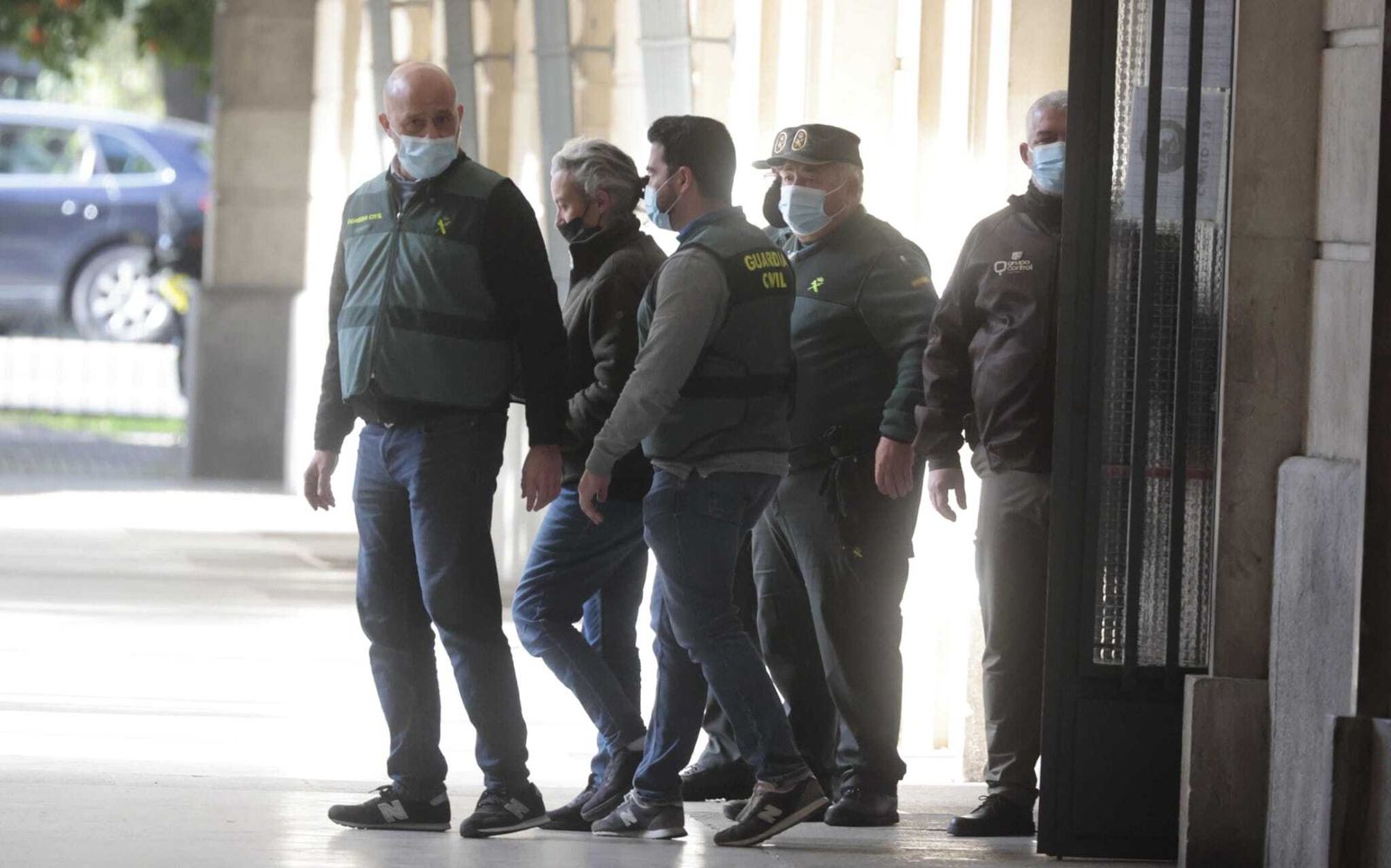 Detenida la mujer que se llevó a sus hijos en Jerez para que el padre no le pusiera la vacuna