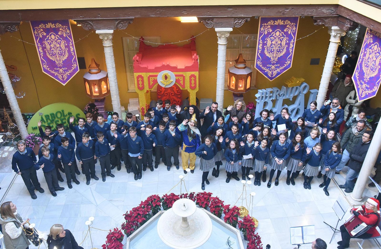 Diputación abre Niñas Nobles a la Navidad