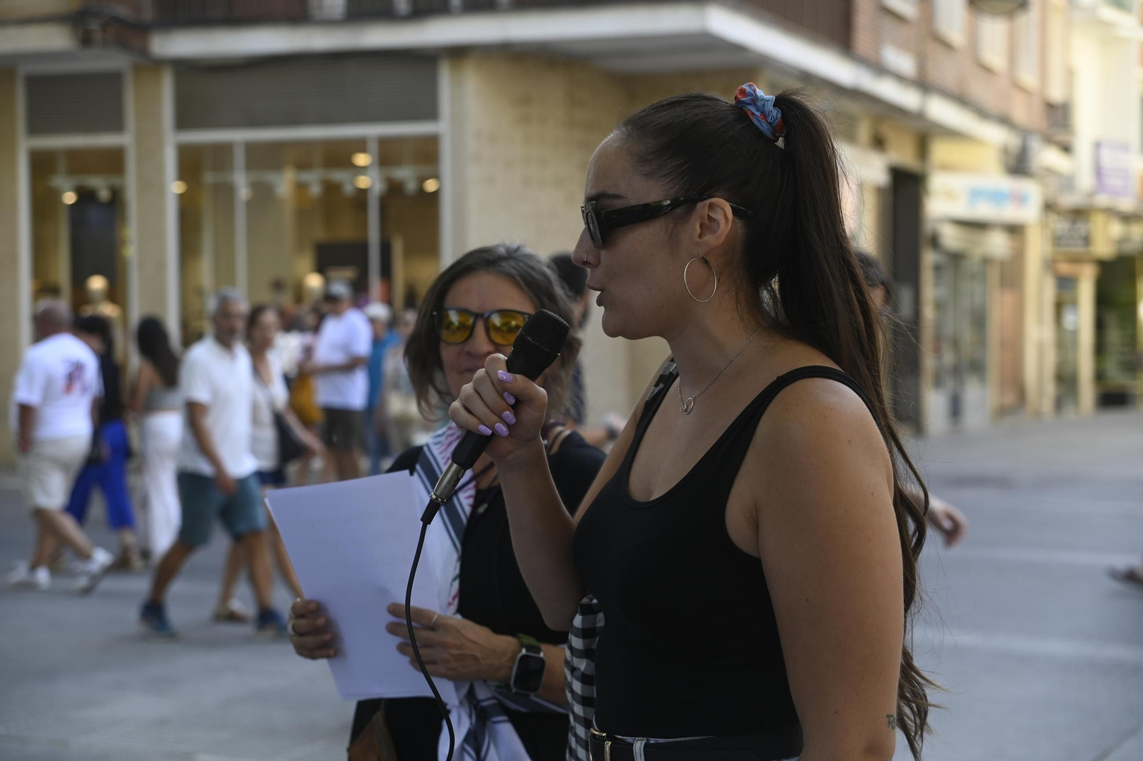 Las imágenes de la concentración de los trabajadores del sector social en Córdoba para denunciar su precariedad