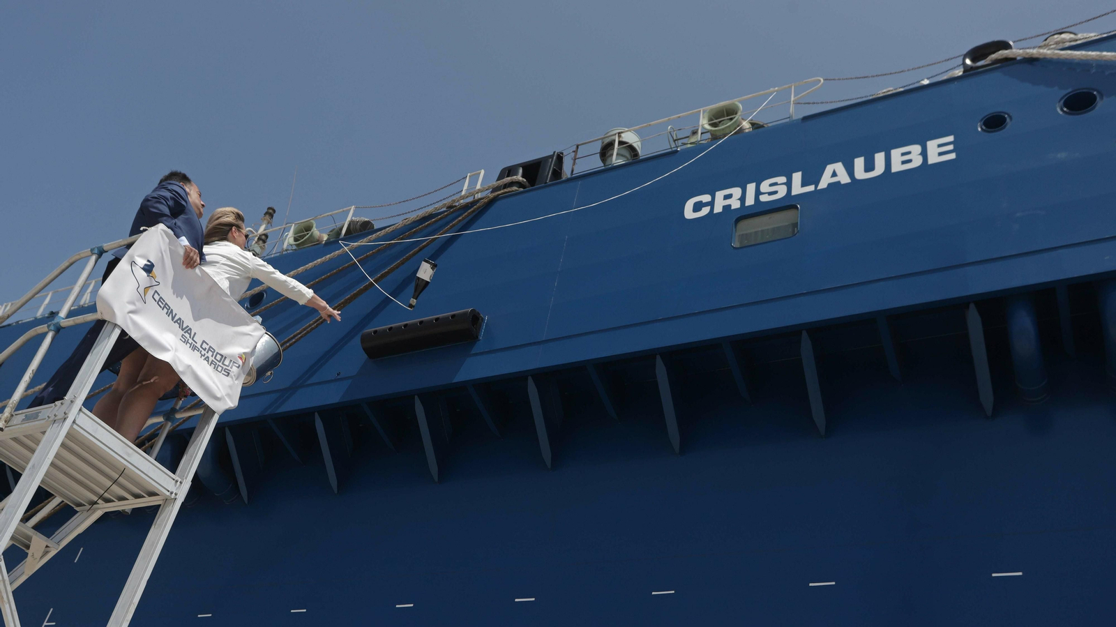 Las mejores fotos del nuevo dique flotante de Cernaval en San Roque