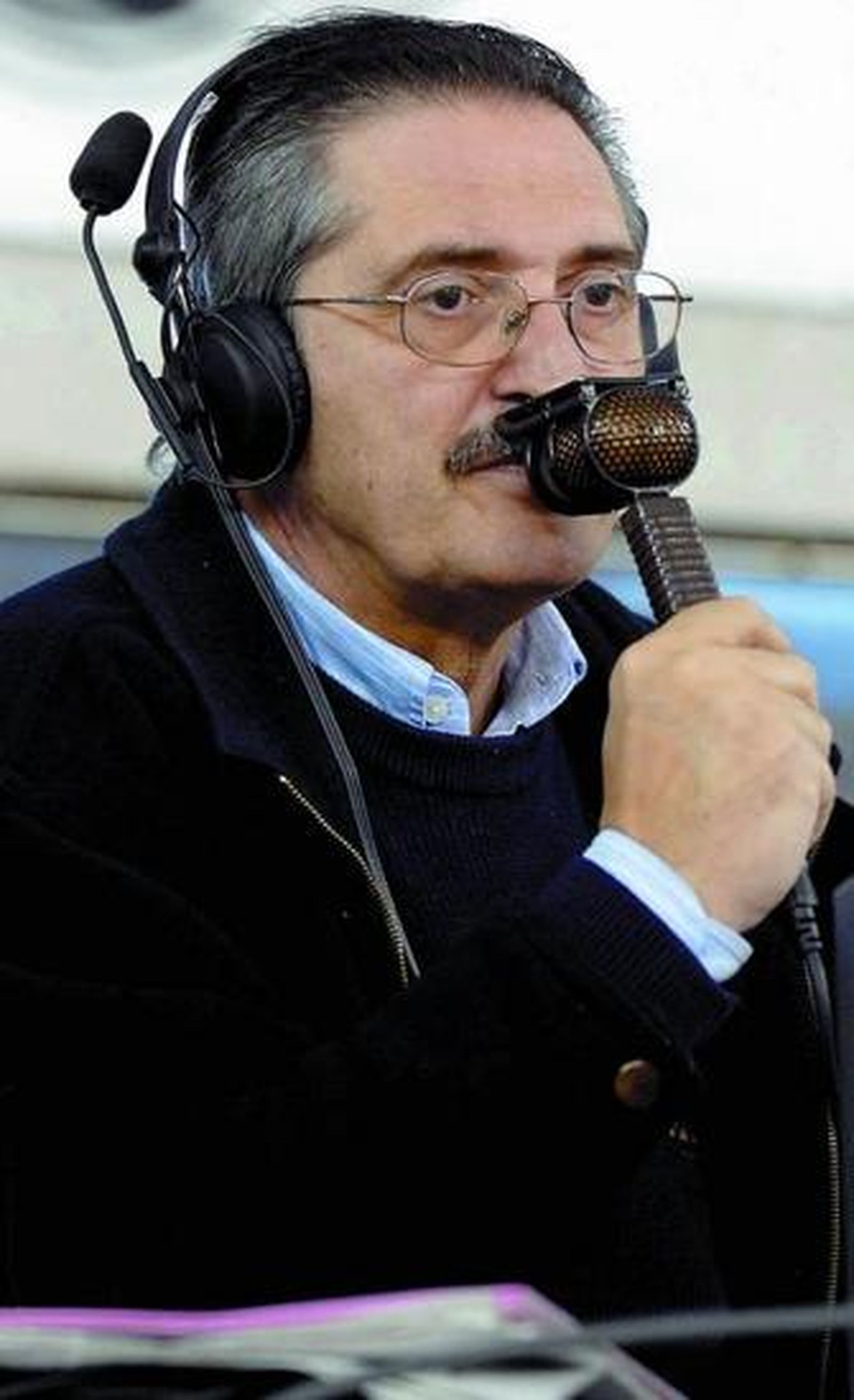 Pesquera, durante su retransmisión en el Palacio de Deportes.
