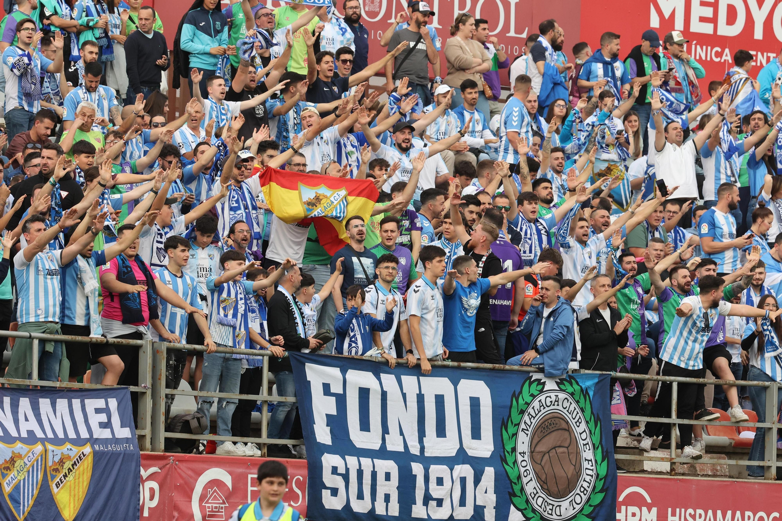 Búscate en las fotos del Algeciras - Málaga CF en el Nuevo Mirador