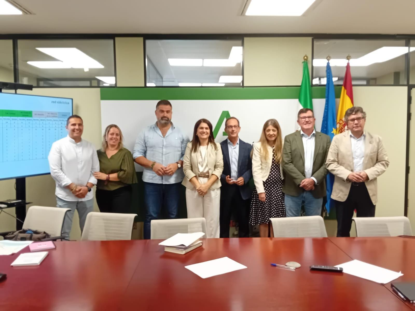 Reunión entre Red Eléctrica, Junta de Andalucía y varios alcaldes de la provincia de Huelva.
