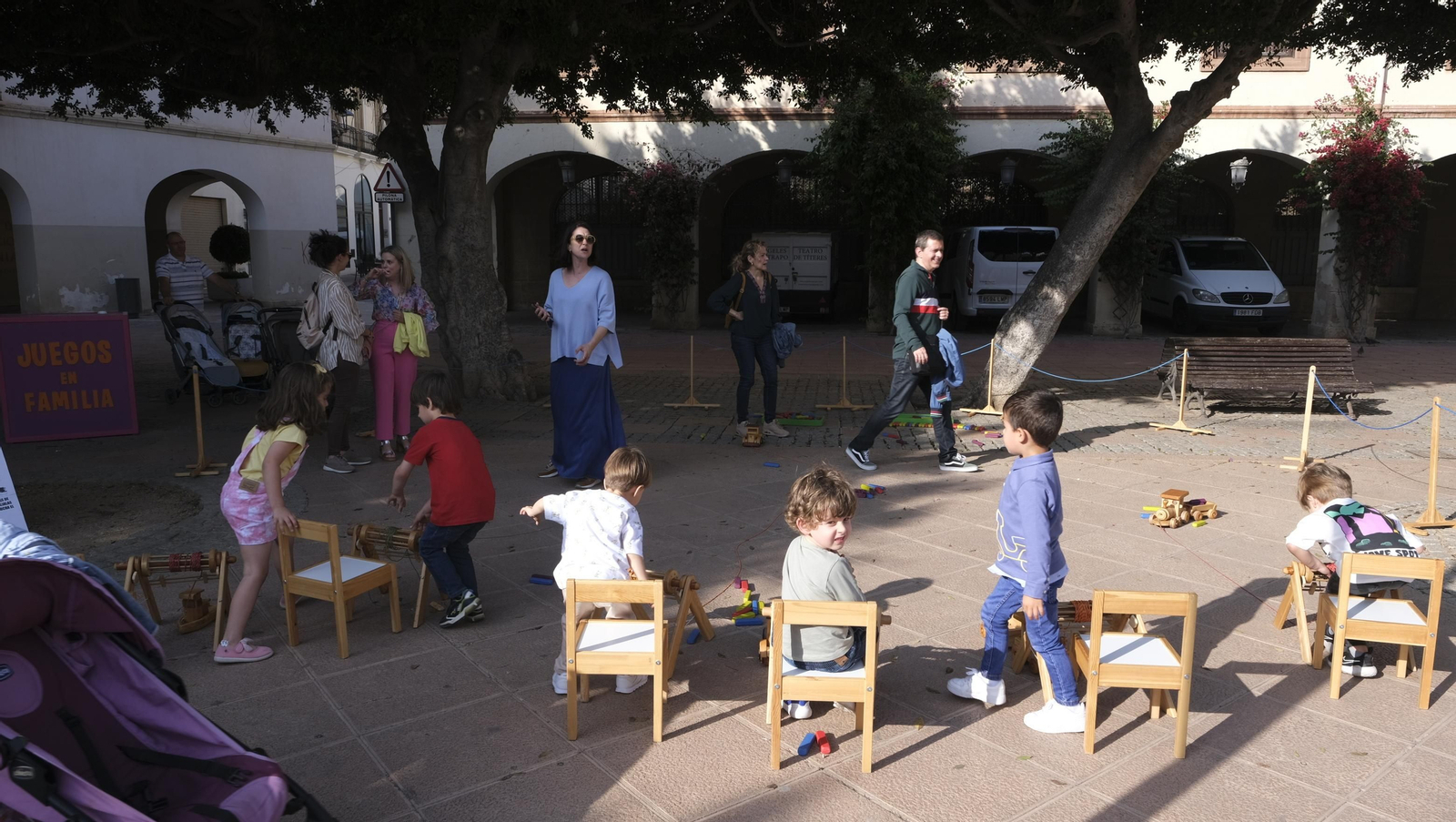 Imágenes de la Noche en Blanco, en Almería