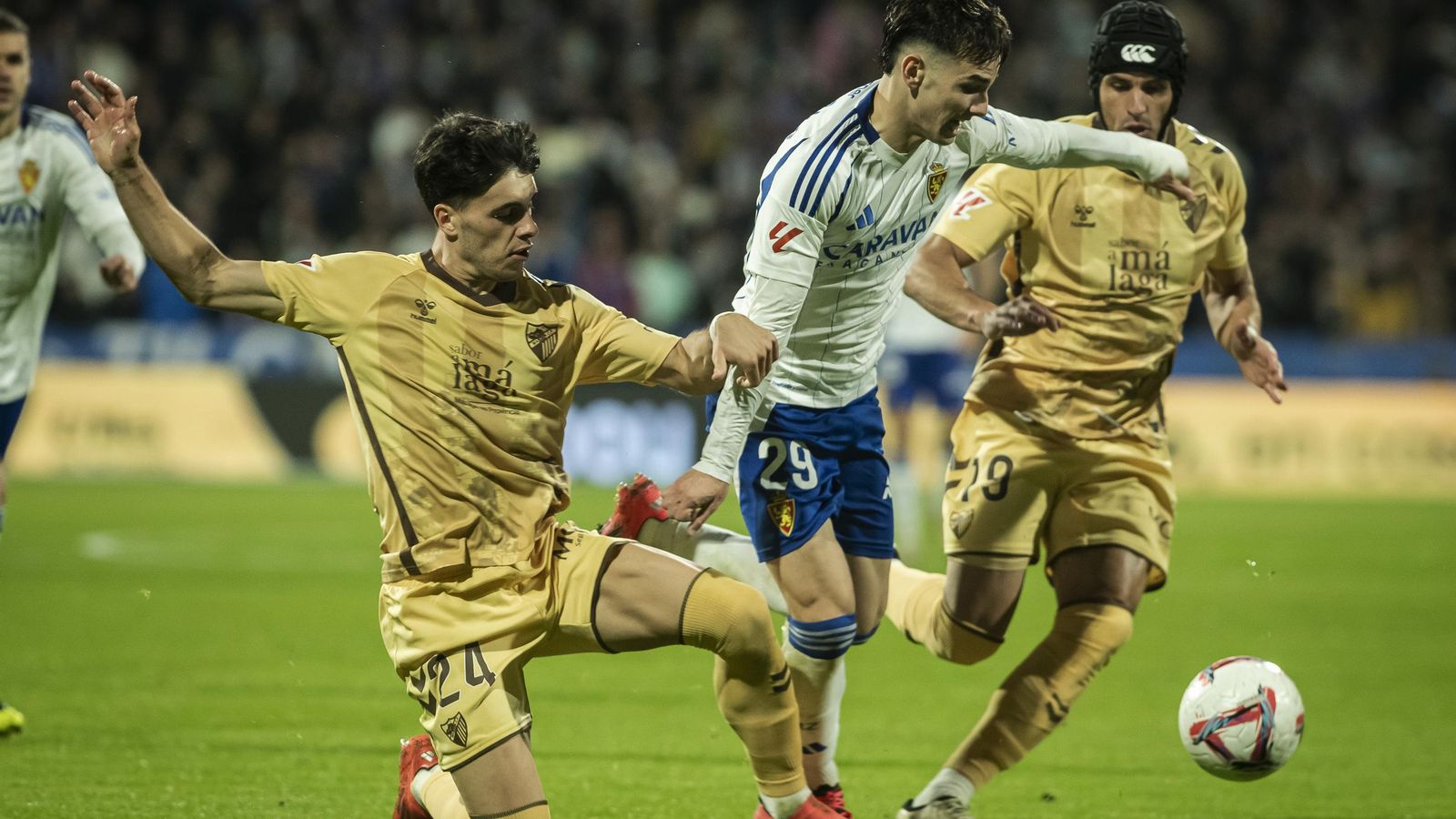 El Zaragoza-Málaga CF, en fotos