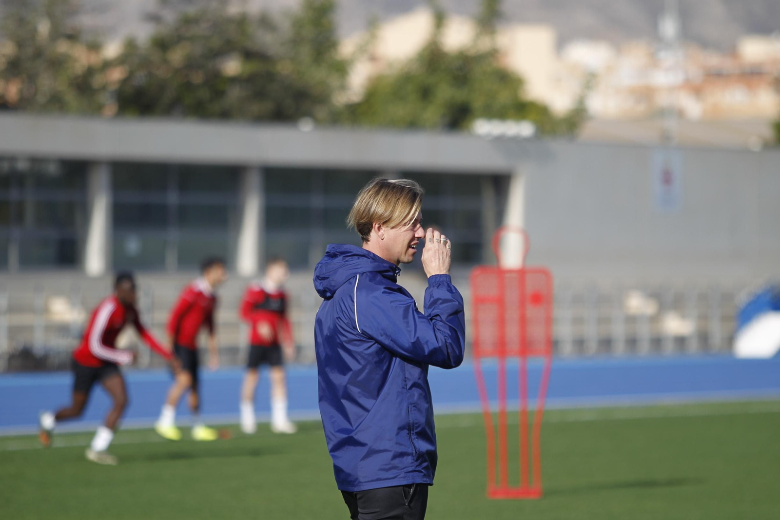 Fotogalería del entrenamiento de la UDA, 6-XII