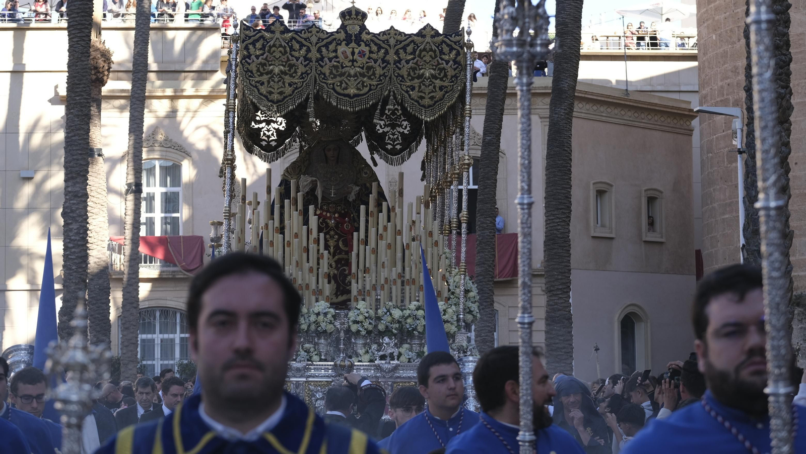 La procesión de Prendimiento en Almería, en imágenes