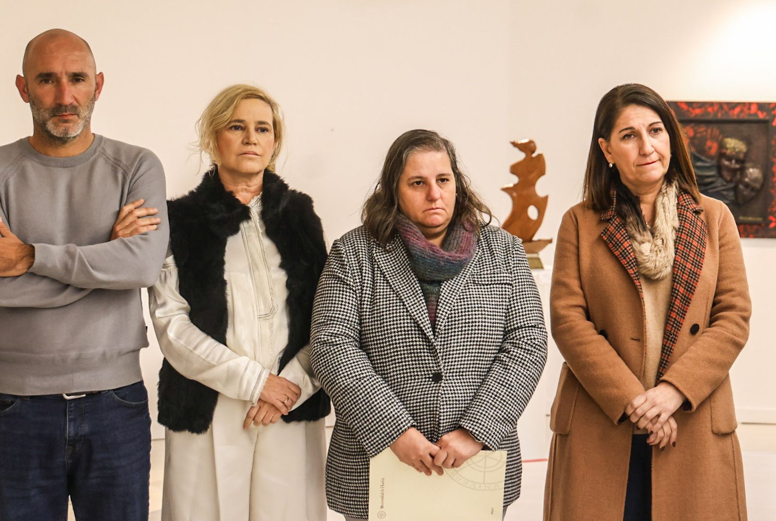 Minuto de silencio de la Universidad de Huelva por las víctimas del accidente ferroviario, en fotografías