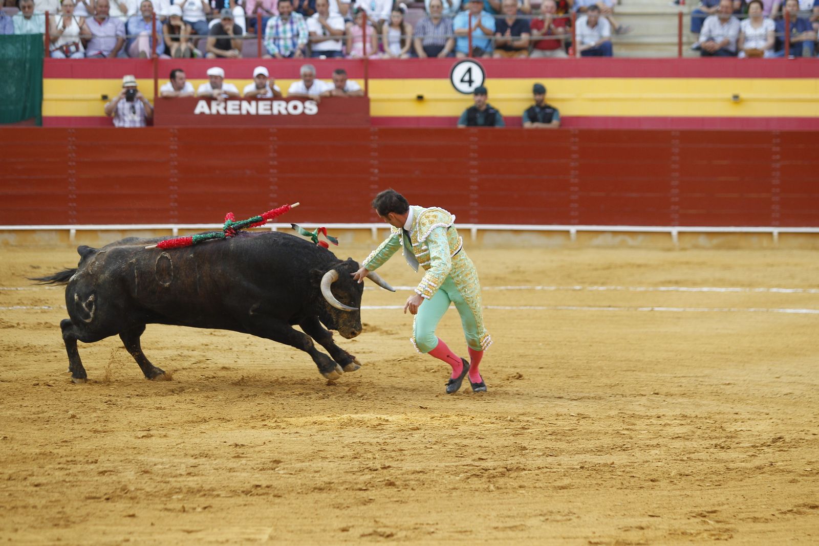 Fotogalería corrida de toros Roquetas de Mar. El Fandi, Castella, Cayetano.