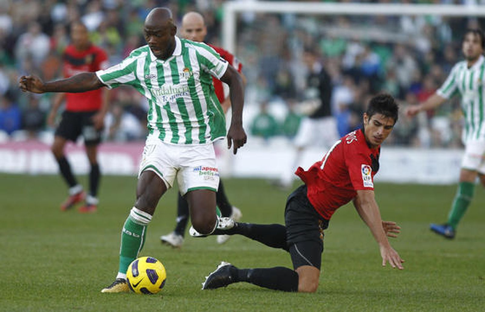 Los de Mel comienzan el año con victoria gracias a un penalti de Emana.

Foto: Pizarro