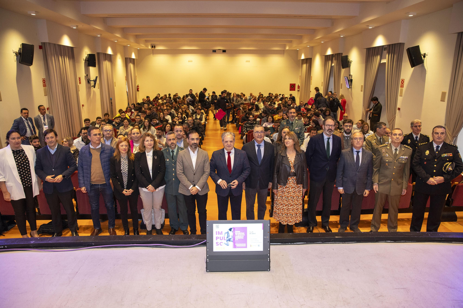 Inauguración del IV Encuentro de Empleo y Emprendimiento. Inauguración del IV Encuentro de Empleo y Emprendimiento.