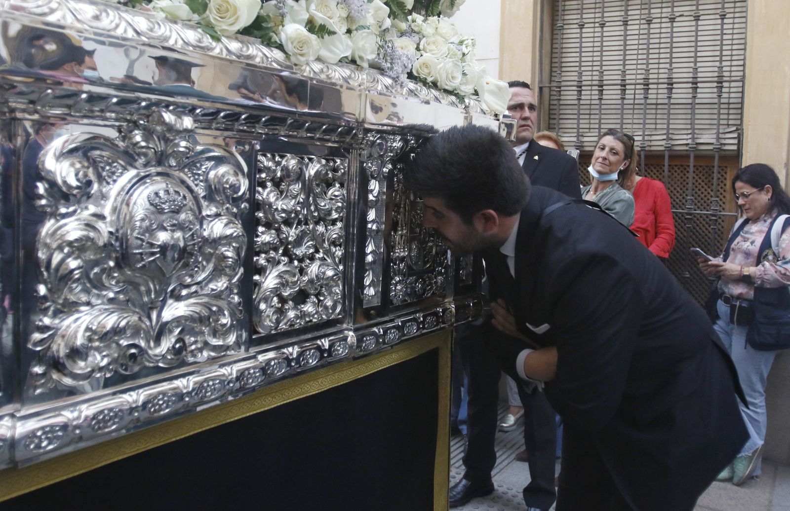 Viernes Santo en Córdoba: la procesión de los Dolores, en imágenes