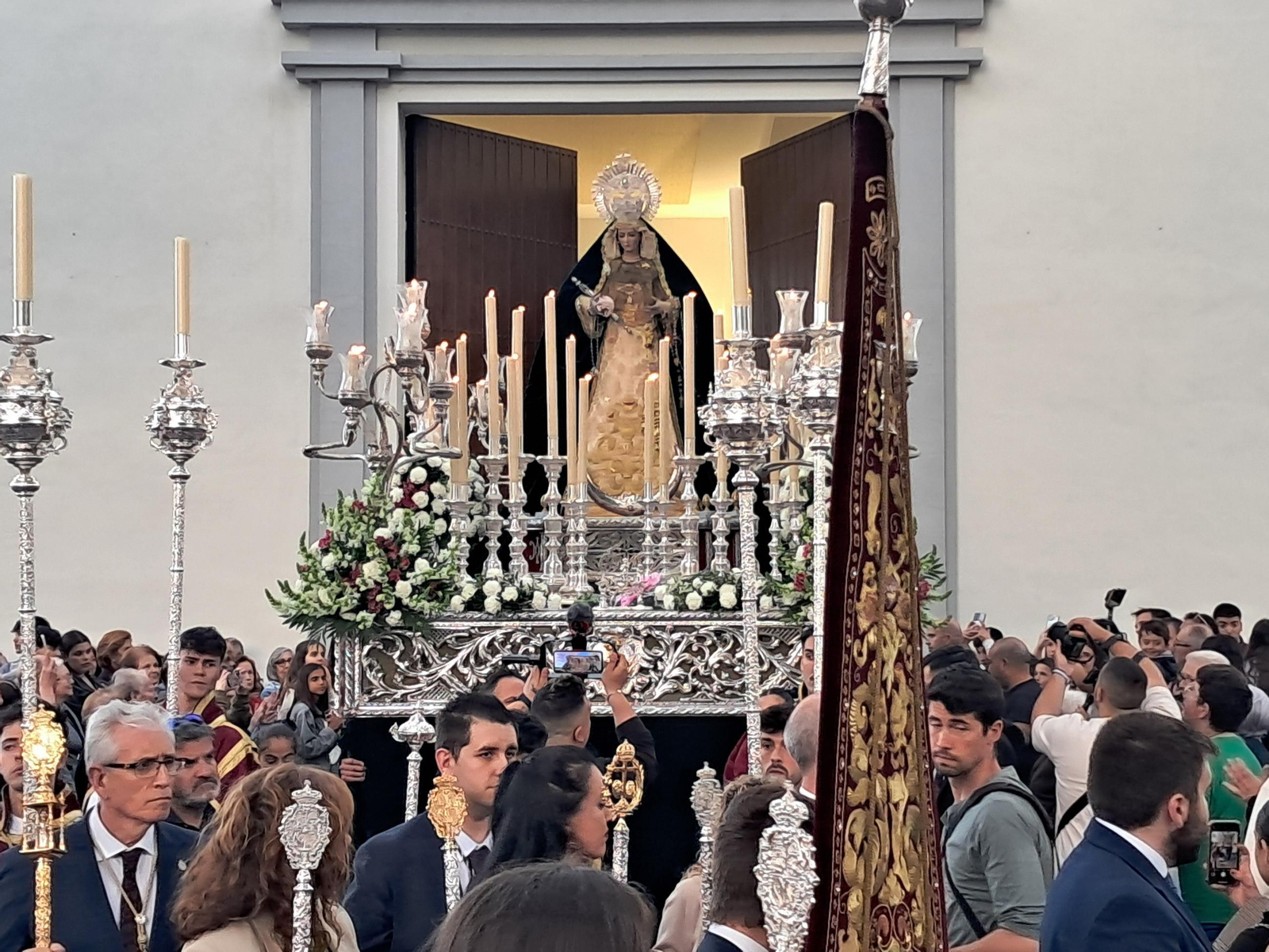 Salida de Nuestra Señora de los Desamparados de la Iglesia Cristo Sacerdote