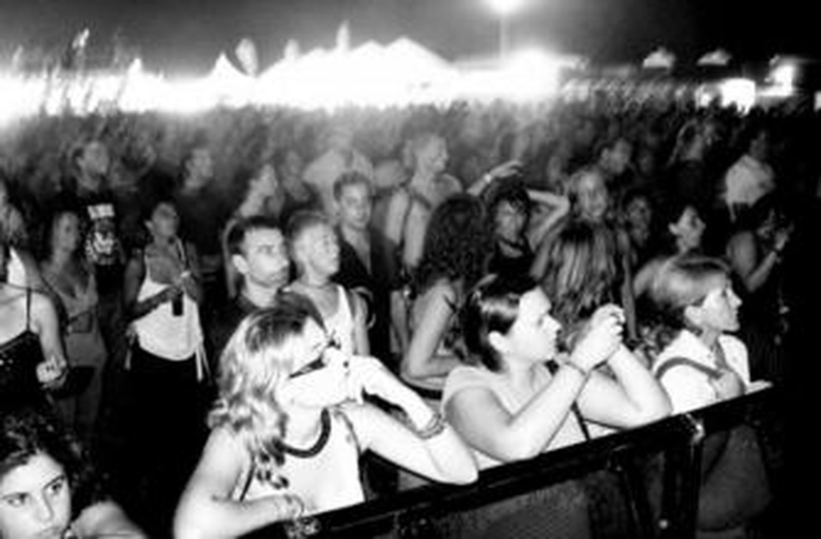 Ambos escenarios estuvieron llenos durante toda la noche.