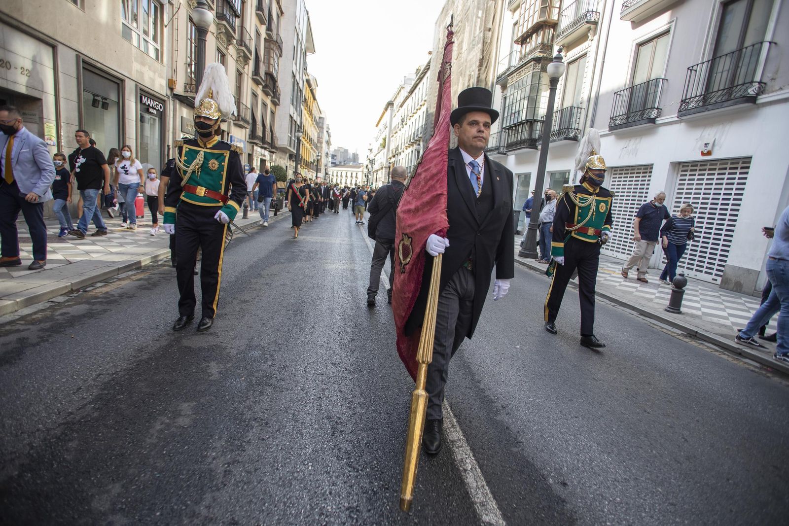 Fotos: Así transcurrió el Día de la Hispanidad en Granada