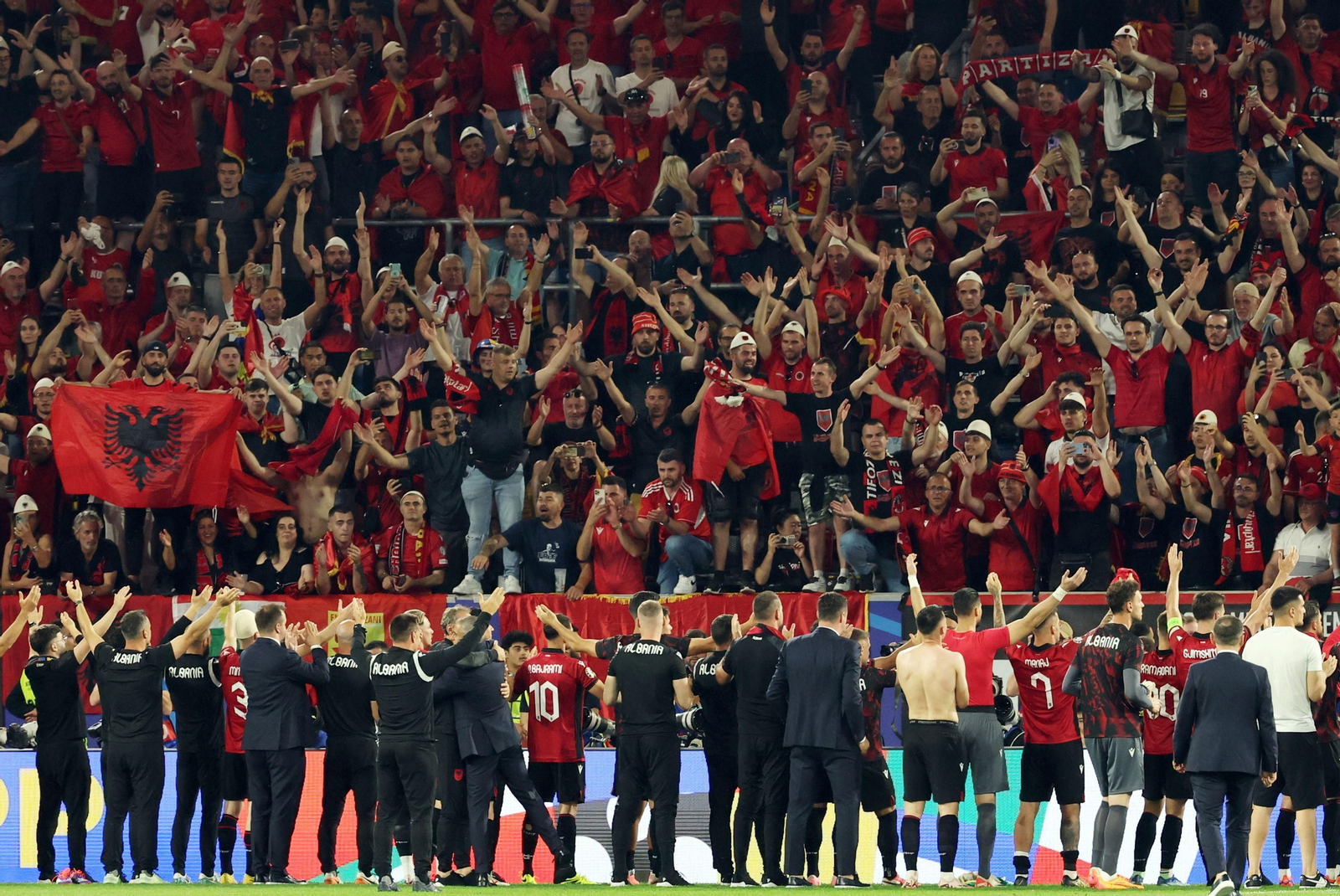 Las fotos del Albania - España