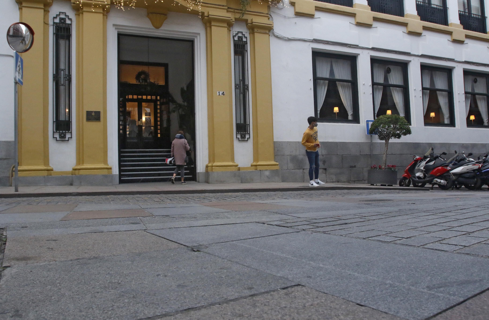 Un recorrido fotográfico por la Córdoba del granito gris