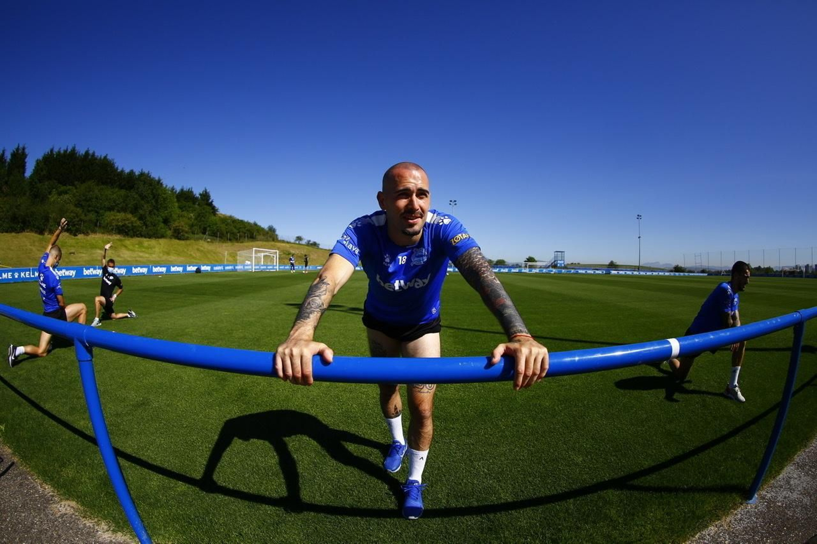 Aleix Vidal, en un entrenamiento del Deportivo Alavés.