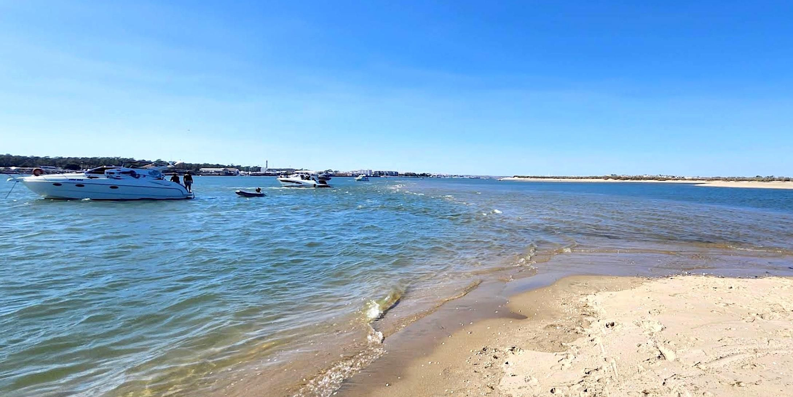 Una playa natural como pocas quedan y con vistas a Portugal