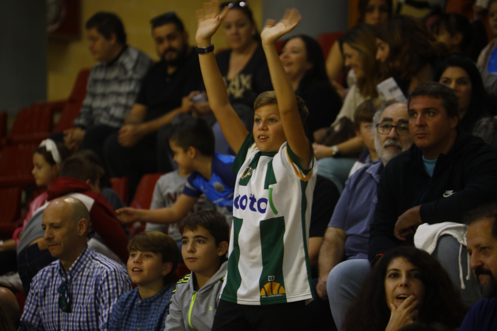 Las mejores fotos del ambiente en Vista Alegre para el Coto Córdoba - Huesca