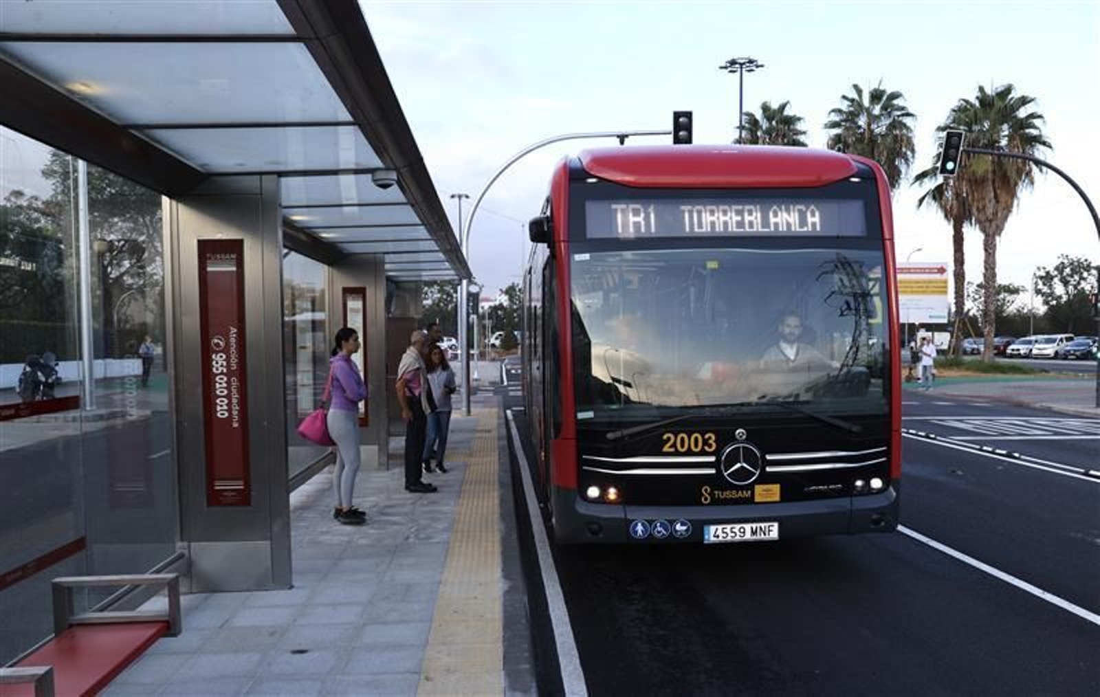 El Tranvibús ya comunica Sevilla Este y Torreblanca con Nervión