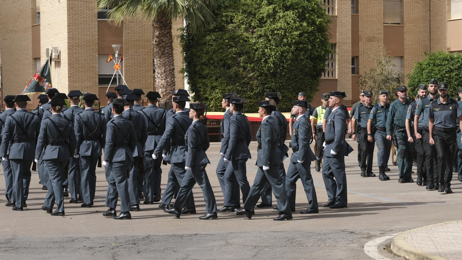 Las imágenes de la celebración del Día del Pilar en la Comandancia de la Guardia Civil de Almería