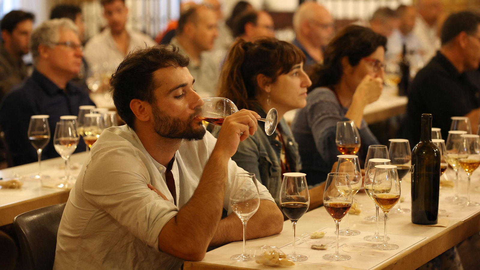 Cata taller de vinos de Jerez en el Consejo Regulador Cata taller de vinos de Jerez en el Consejo Regulador