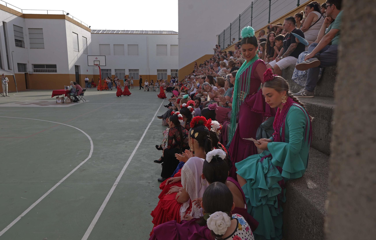 Fotos del I concurso de sevillanas 'Entre Volantes' en Algeciras
