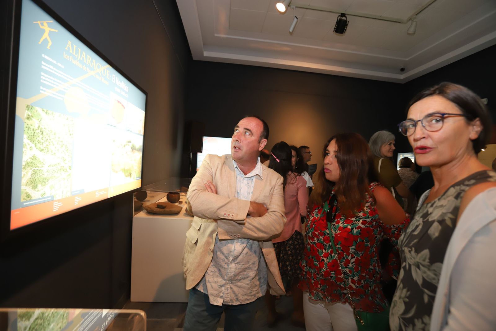Imágenes de la inauguración de la exposición 'Los pueblos de Huelva en el Museo: Aljaraque'