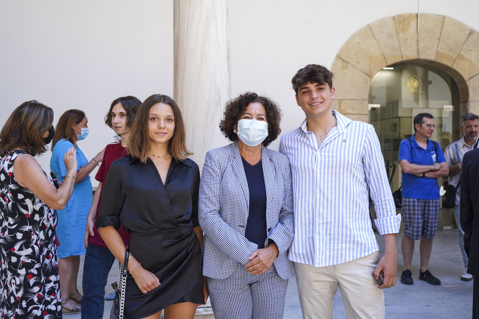 Fotos: estos son los 30 mejores estudiantes de selectividad en Granada homenajeados por la UGR