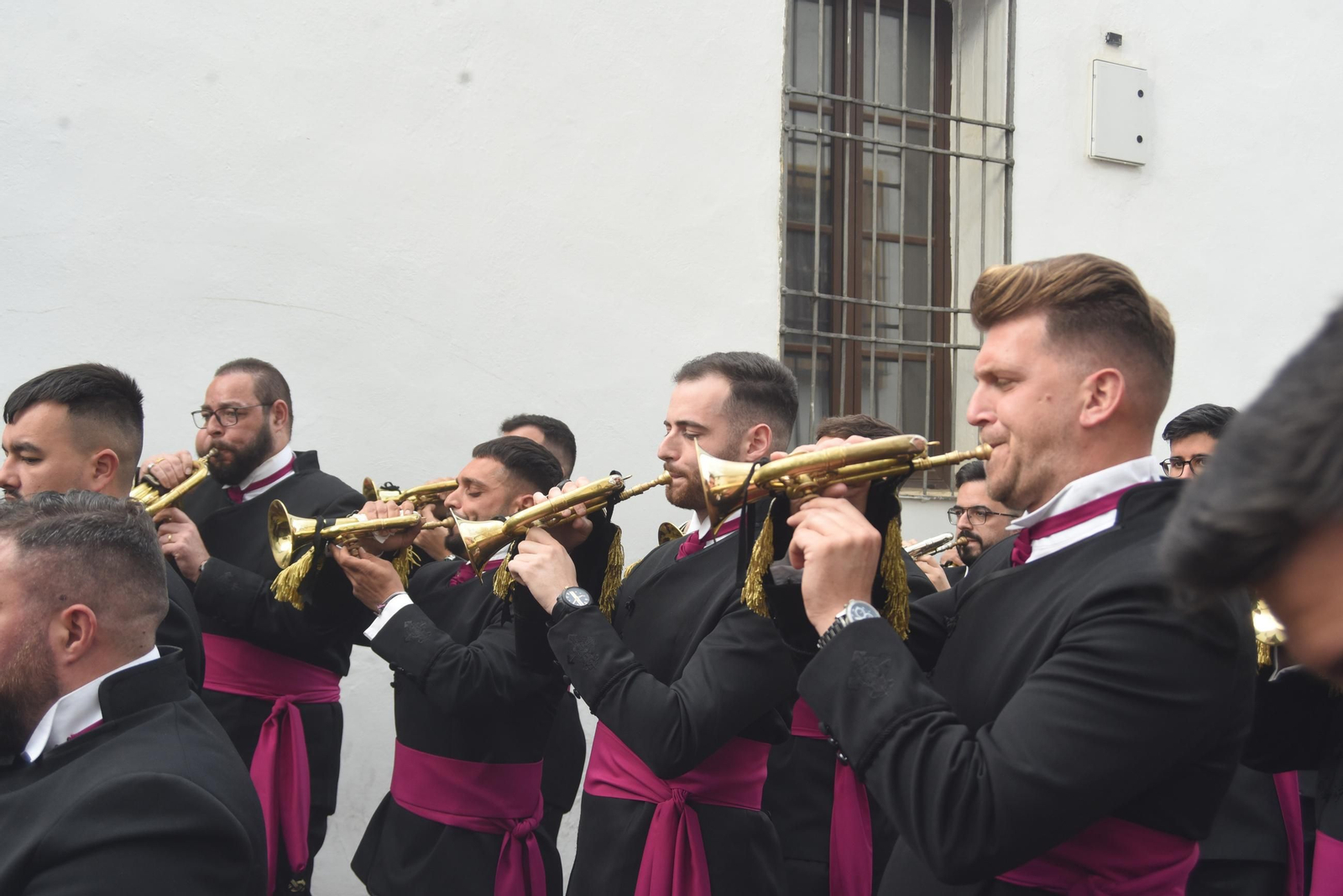 Recogimiento y lágrimas tras la suspensión de la procesión del Císter en este Martes Santo de Córdoba