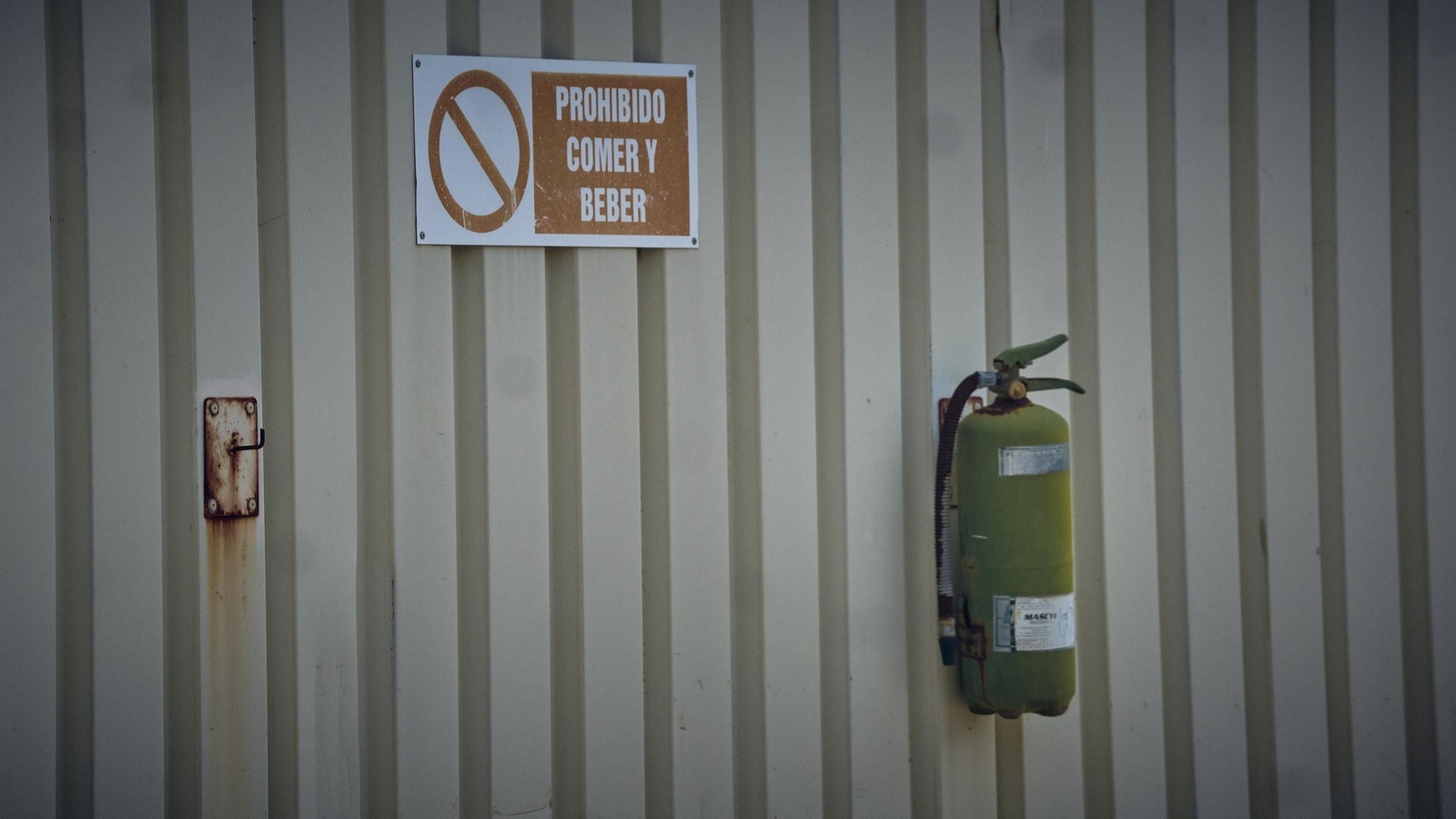 Derribo de la antigua factoría de Delphi.