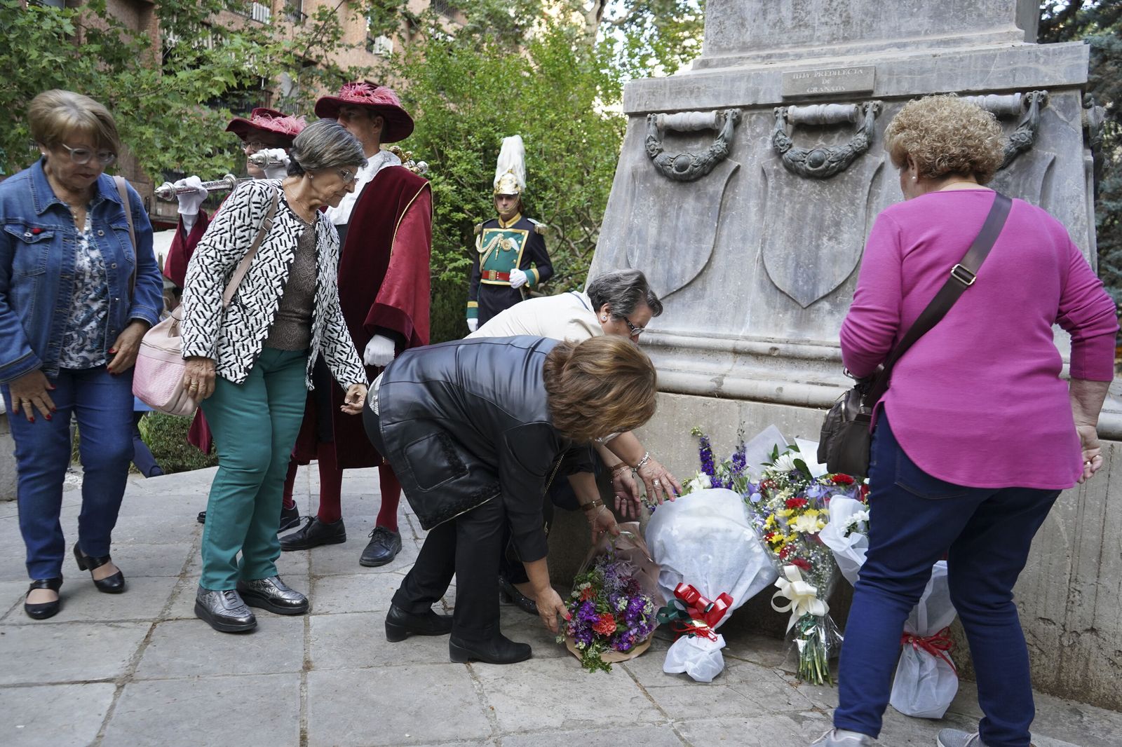 Así ha sido la procesión cívica en recuerdo a Mariana Pineda