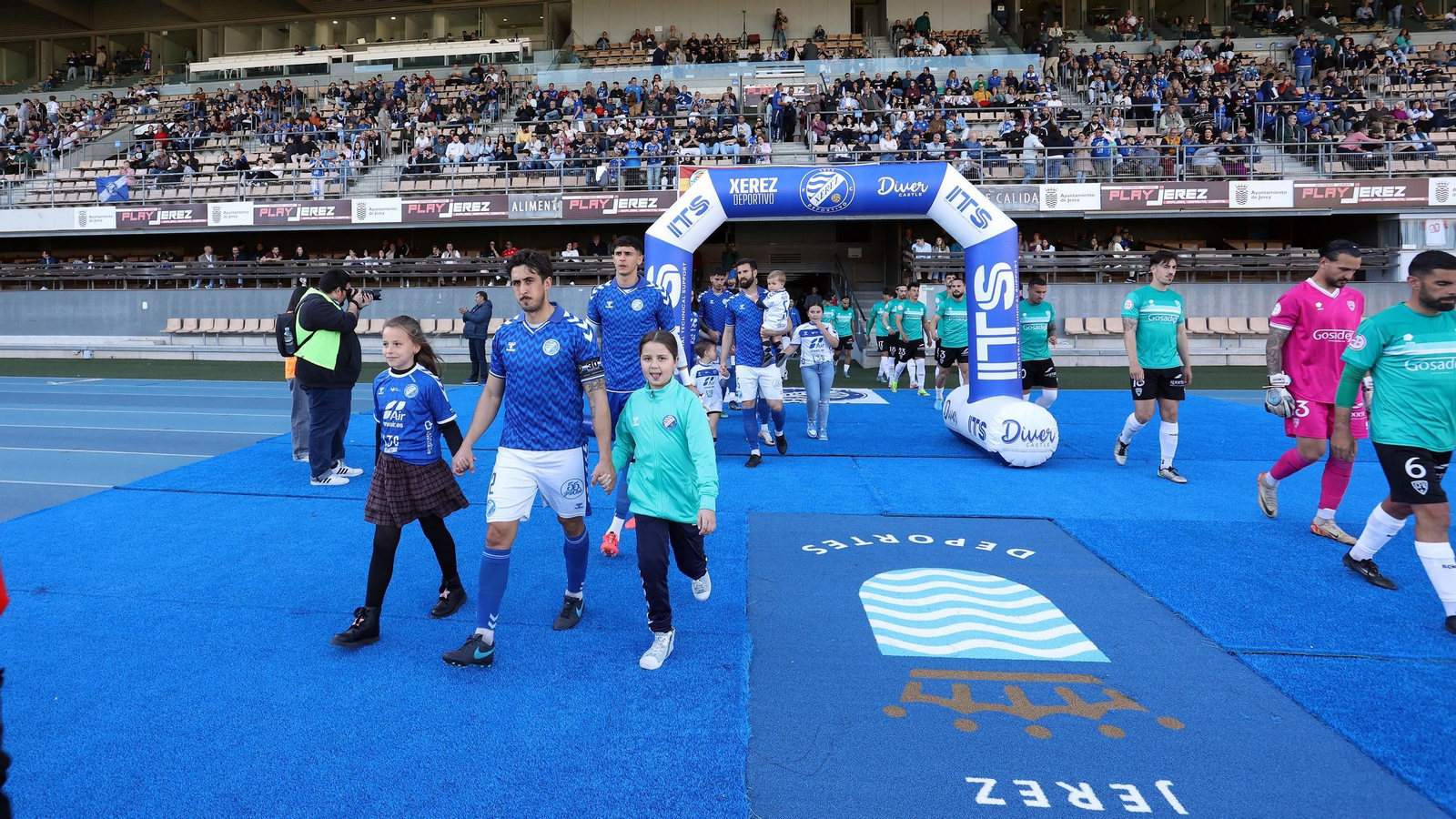 Imágenes del Xerez DFC contra el CF Villanovense en Chapín
