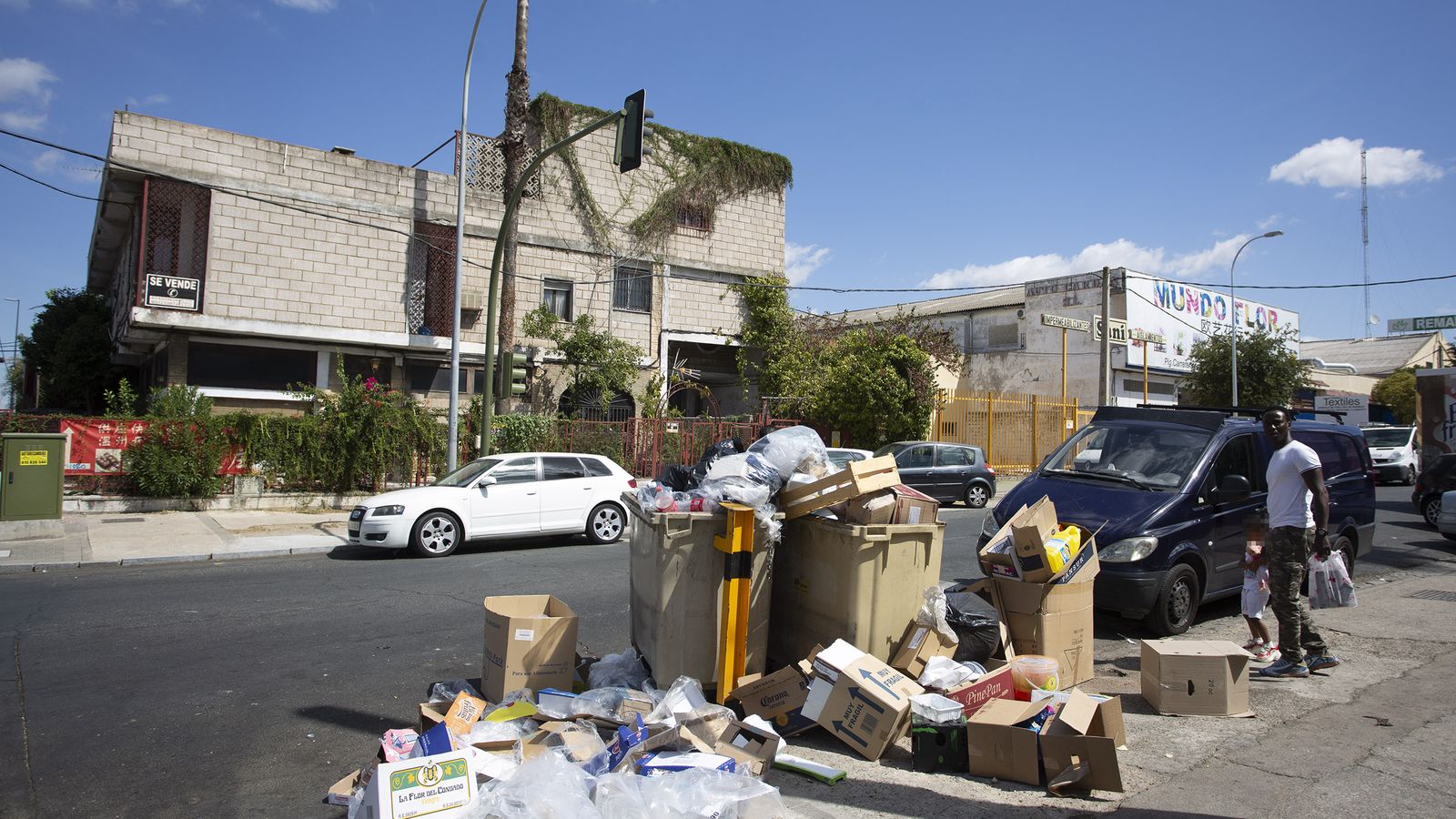 Polígono Carretera Amarilla en la zona de almacenes.
