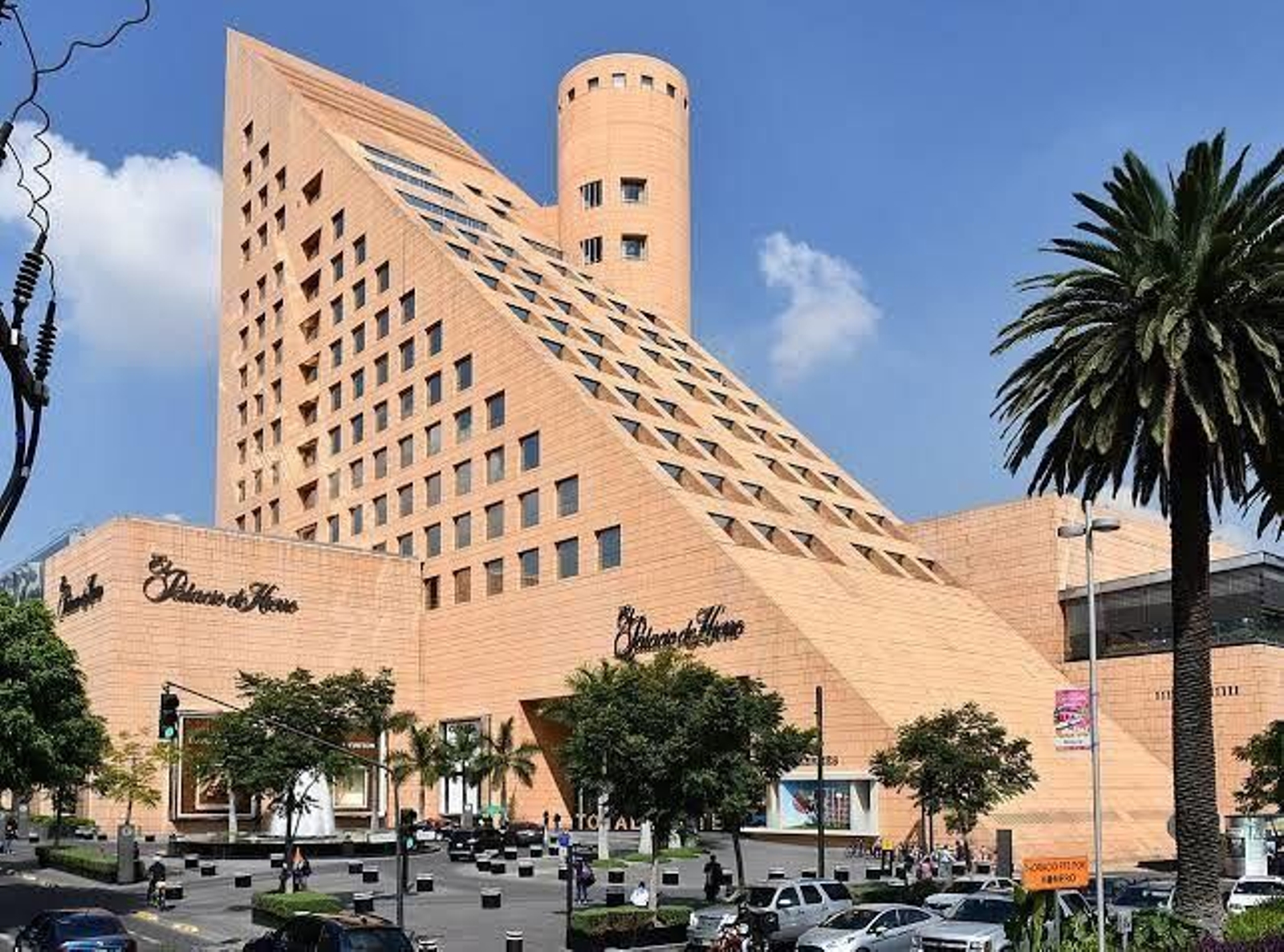 Centro comercial Palacio del Hierro en México