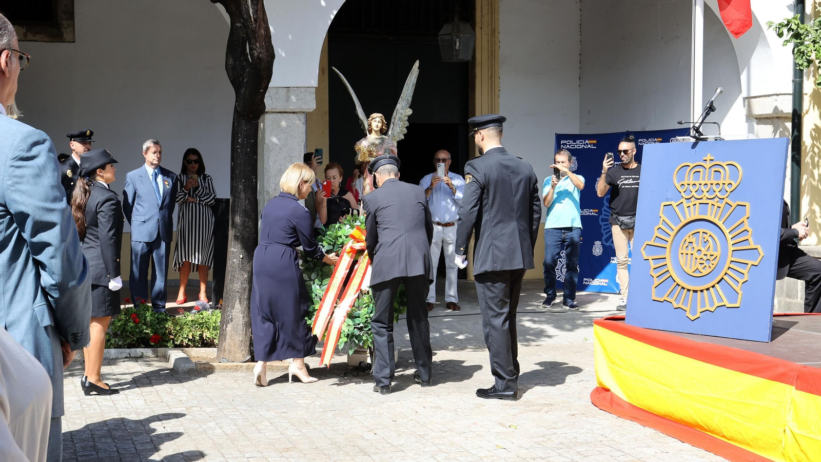 Imágenes del Día de la Policía Nacional en las Bodegas Fundador de Jerez