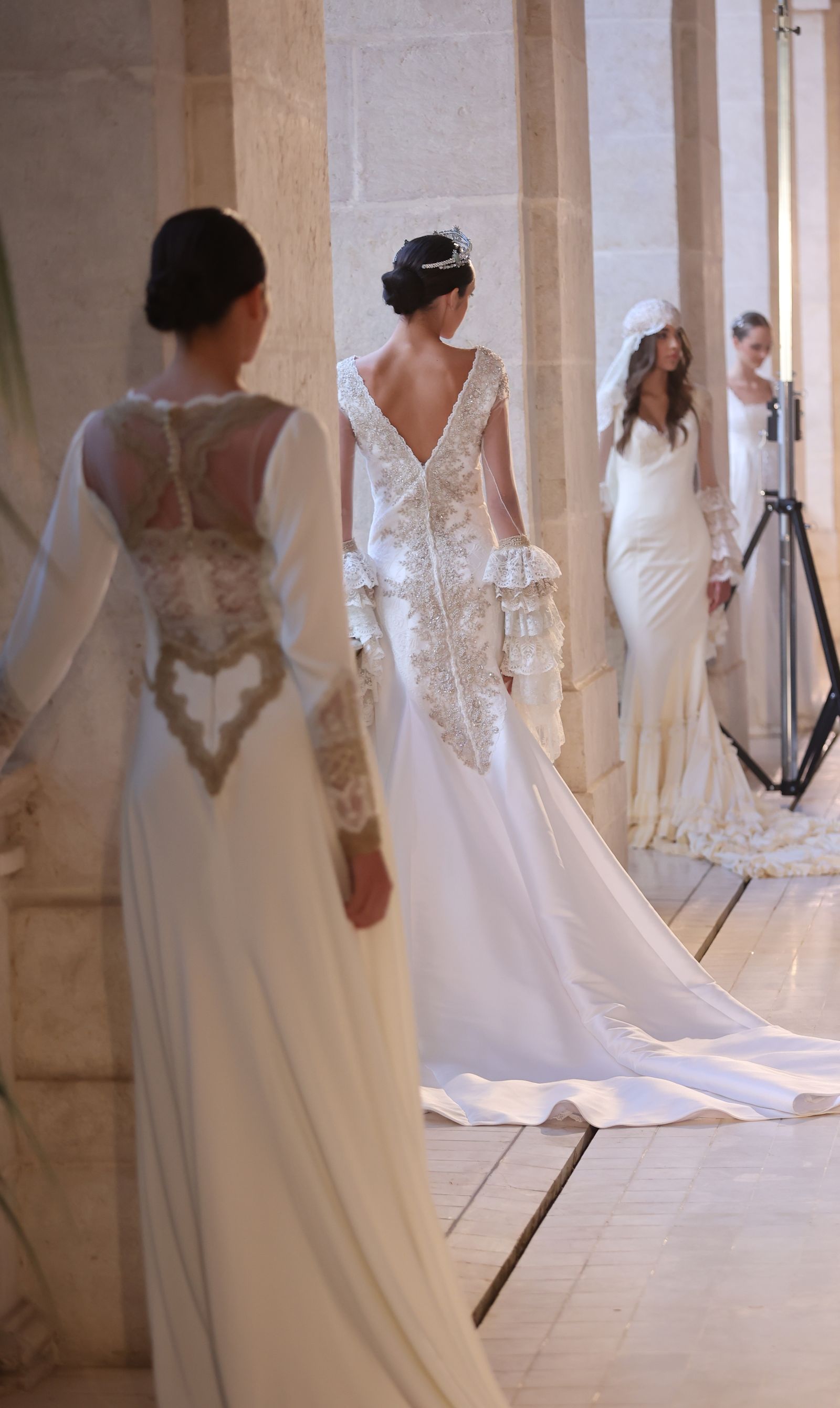 Así ha sido la primera jornada de la pasarela de novia e invitada SIQ 2023, en imágenes