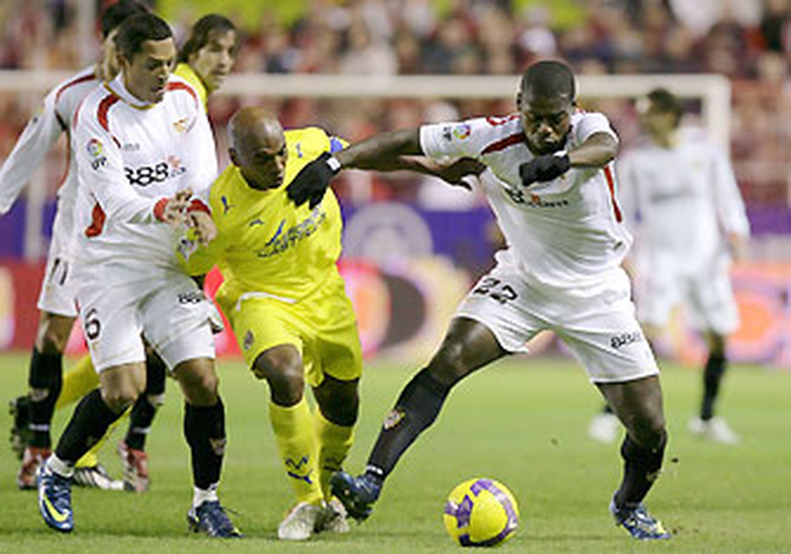 Un gol de Renato da al Sevilla el tercer puesto ante el Villarreal (1-0)