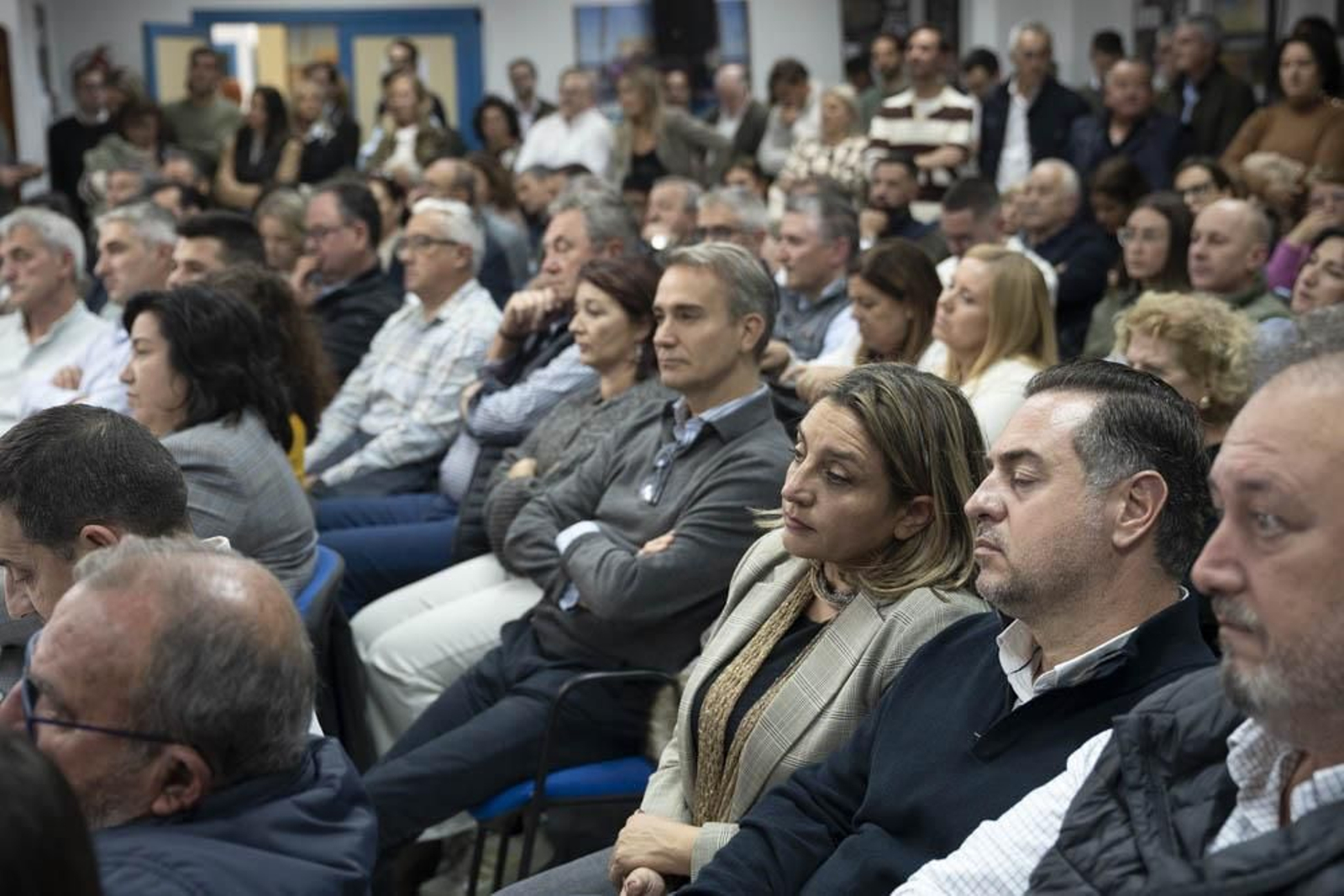 Las imágenes de la junta en la que el PP de Almería se renueva