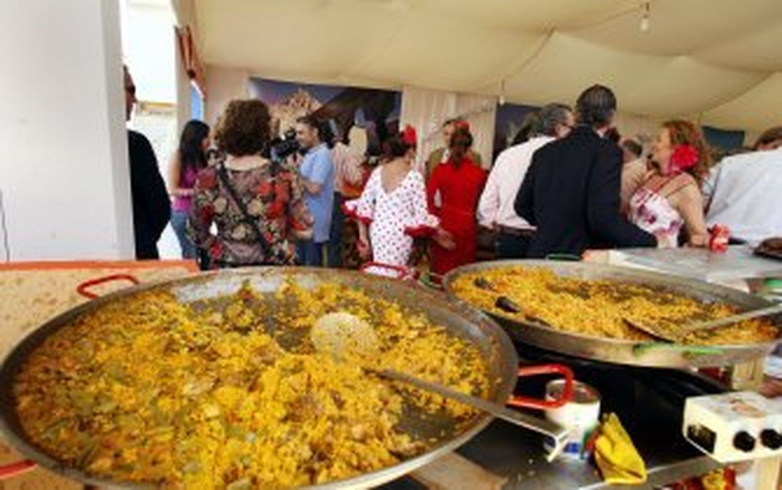 La ciudad de El Puerto y Valencia entonan el ‘amigos para siempre’