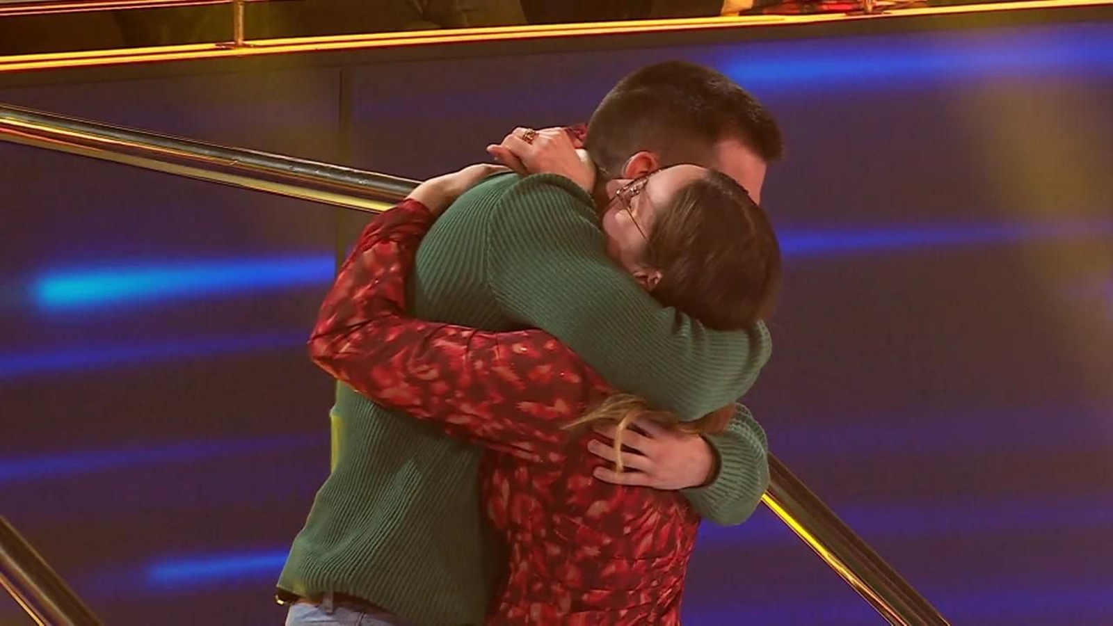 Bea Madariaga recibe la feliciitación de su novio tras cumplir la prueba de 'El 1%'