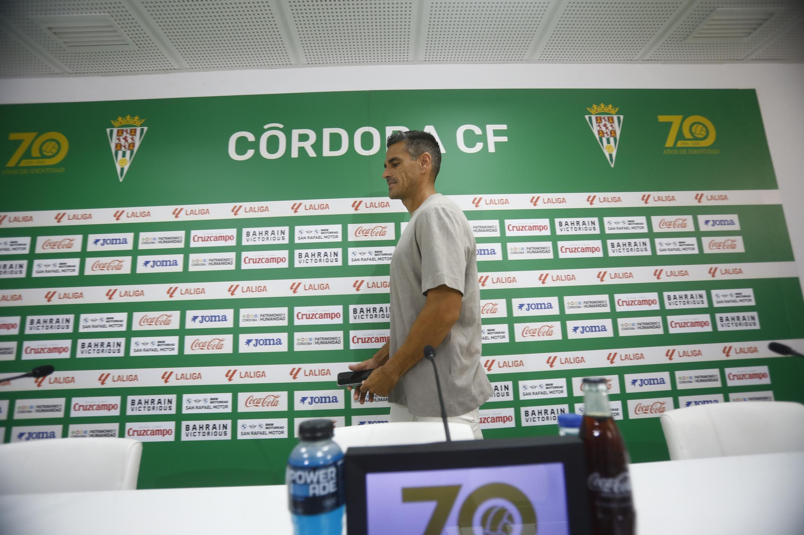 Las mejores fotos de la presentación de Adri Fuentes, Juan María Alcedo y Mariano Carmona como jugadores del Córdoba CF