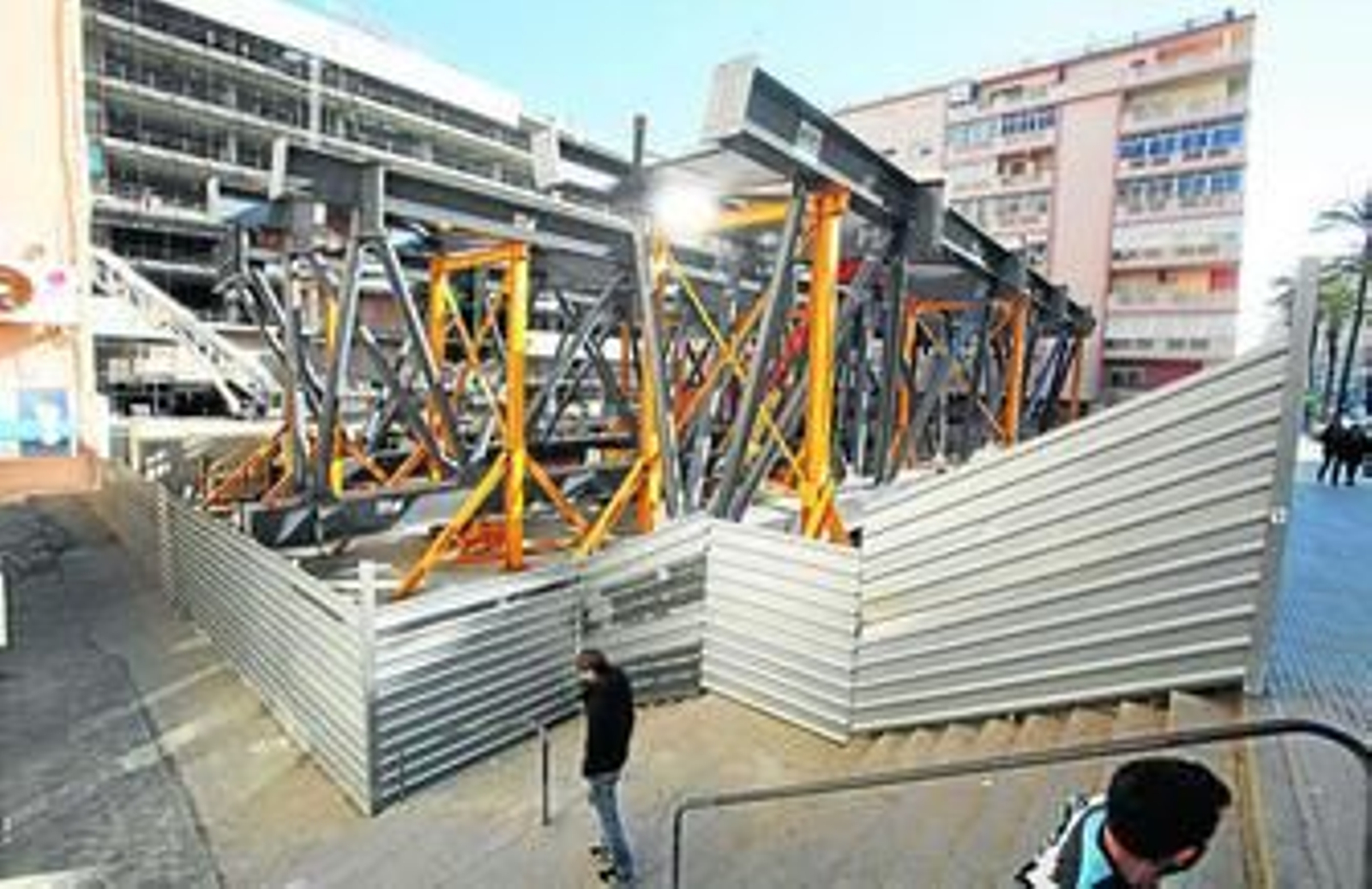 Imagen de las obras del estadio en la zona de la plaza de Madrid.