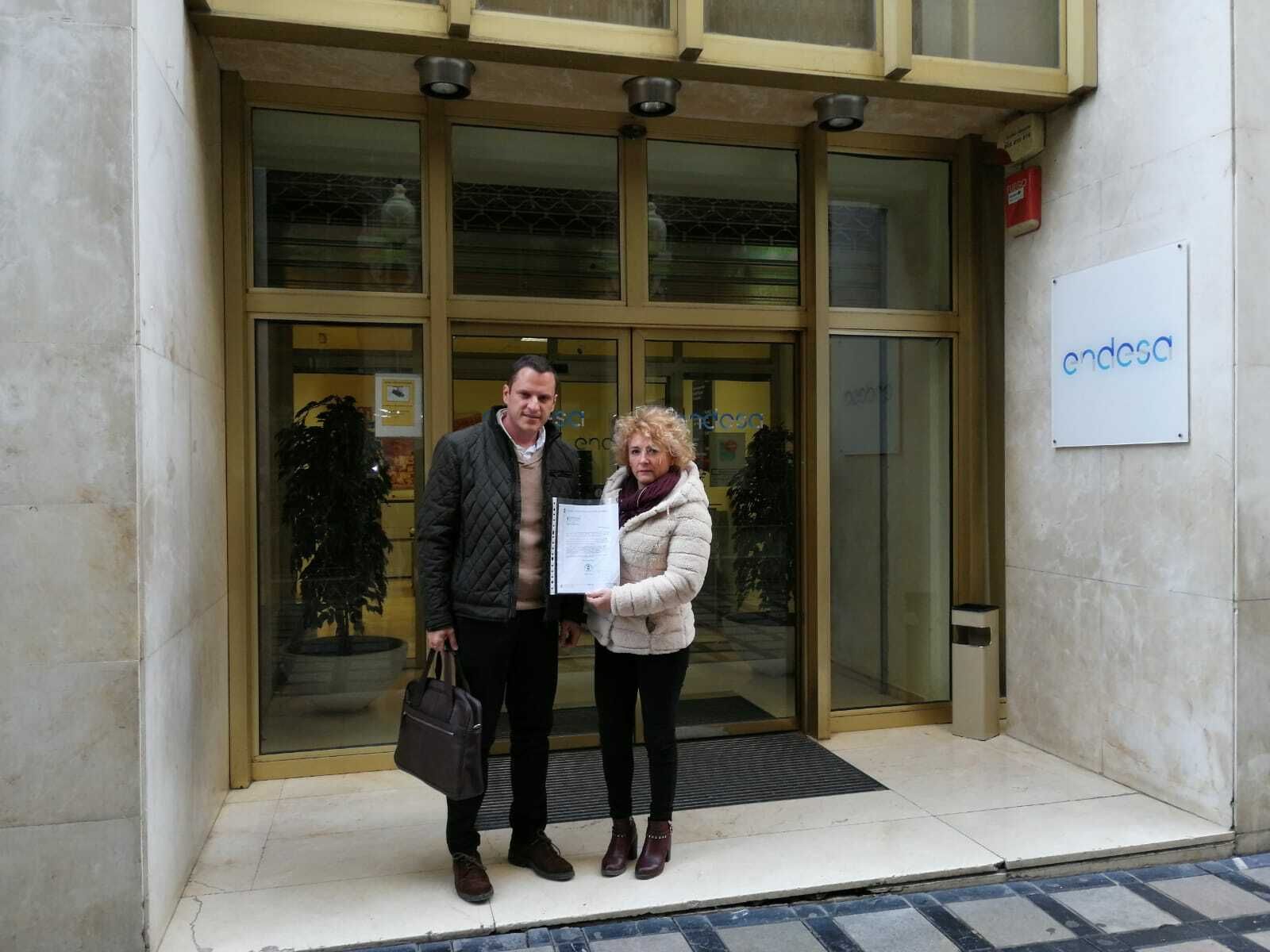 Padul (Granada) se moviliza contra los continuos cortes de luz